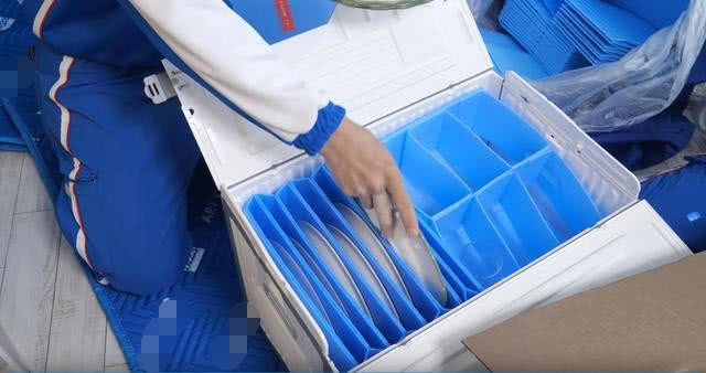 日本人搬家全过程，真的好专业！分类井井有条，拿出来完好无损