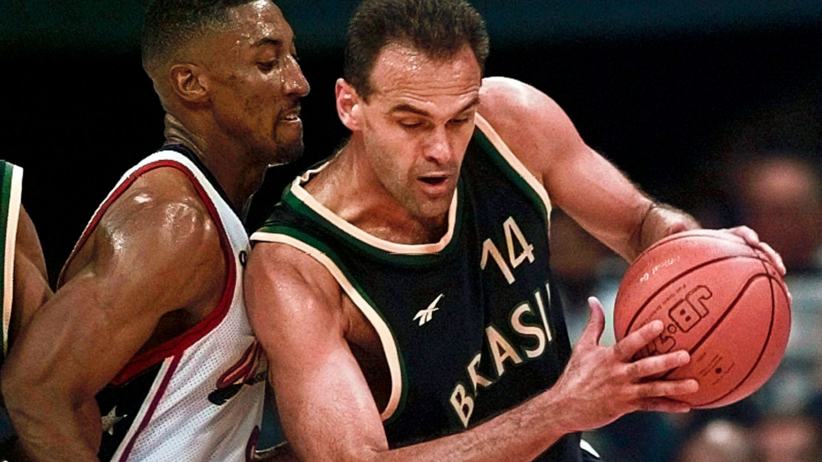 从小踢球,从小踢足球有机会进国家队吗