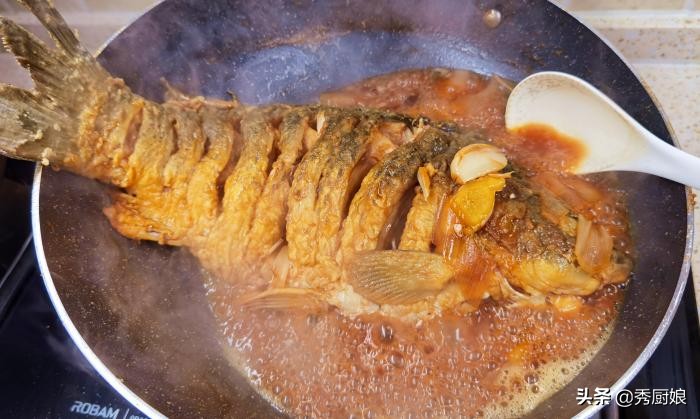 土腥味重的鱼应该怎么炖,炖鱼放什么料鱼不腥
