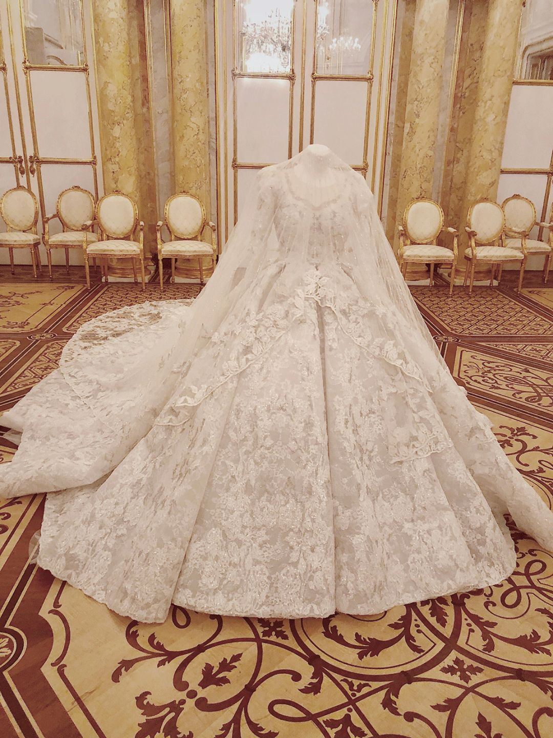 看看最美的新娘子，2019争取把2018送出去的份子钱收回来～