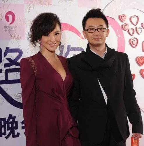 “神婆”莫小奇：大学怀孕生子，败光父母80万，圈内“乌鸦嘴”