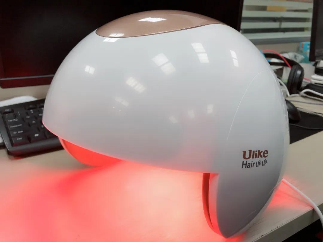 孩子喊阿姨两家人在高速上吵架,女子被喊阿姨高速车内起争执