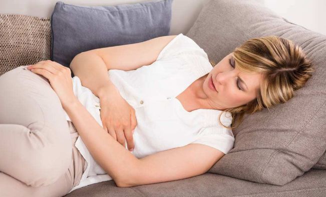 小腹一直隐隐作痛怎么办,小腹疼痛有可能是什么病