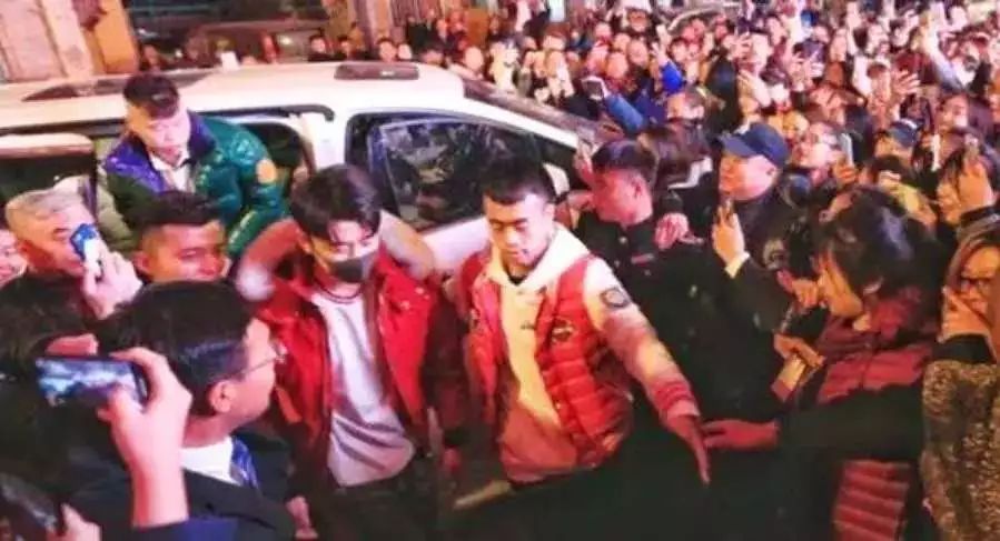 从一夜爆红到销声匿迹的十大明星,从爆红到无限期退播