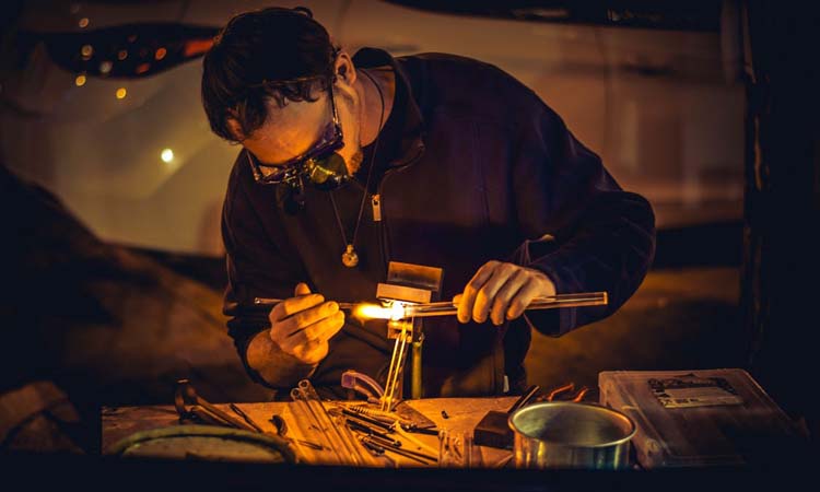 老板不给你涨工资的方法,老板不愿意给高工资怎么办