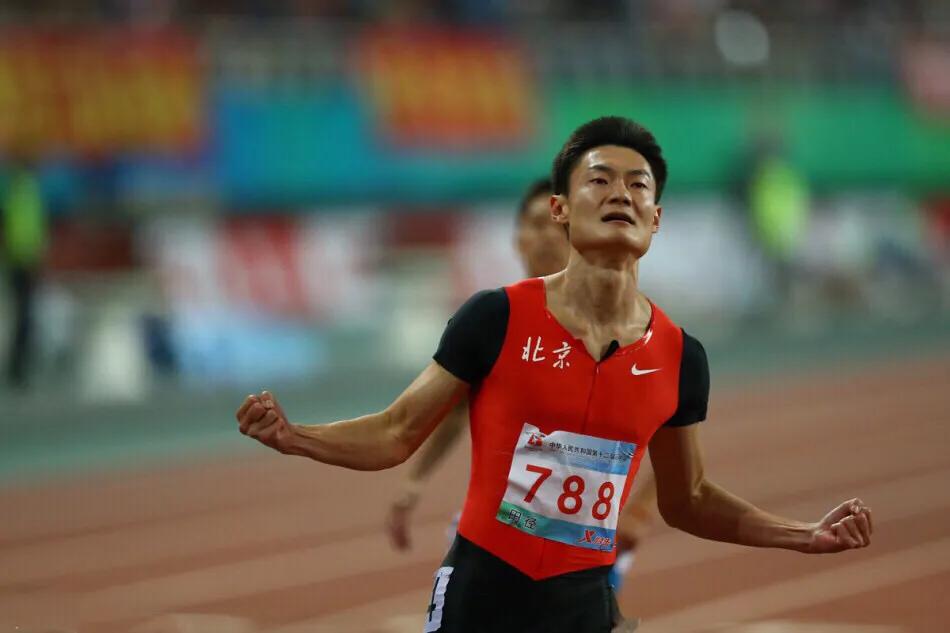 100米短跑比赛视频苏炳添全运会,全锦赛男子百米决赛苏炳添采访