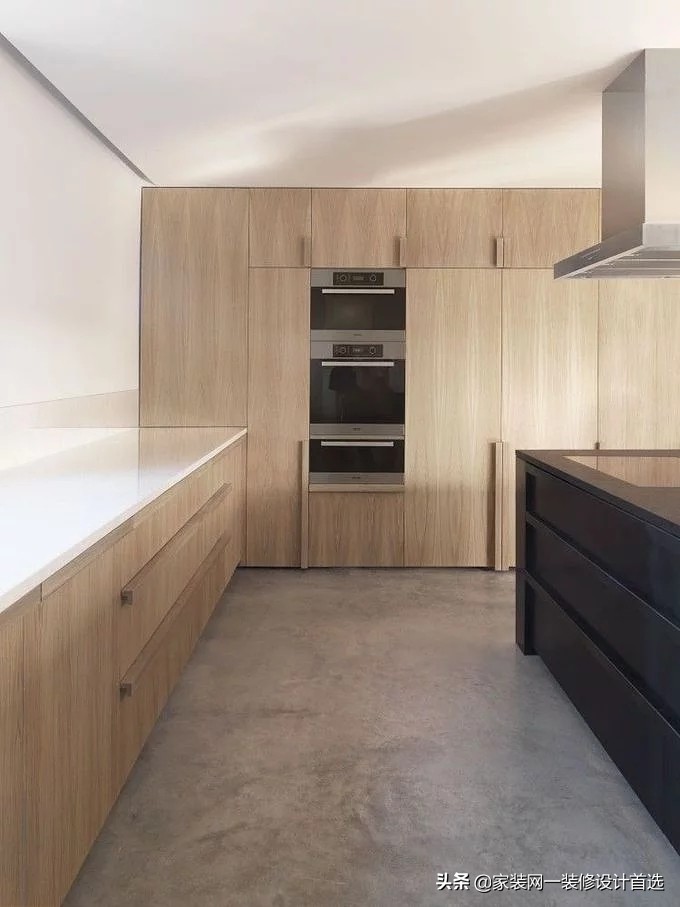 木饰面和岩板哪个上档次,木饰面凸起效果