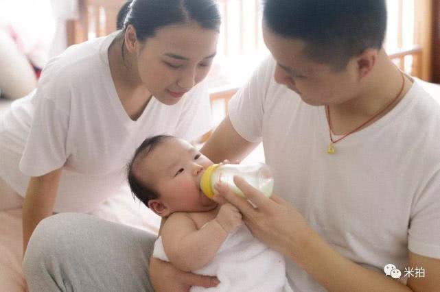 他9年为农村老人拍10000张全家福,你有多久没有拍过一张全家福了