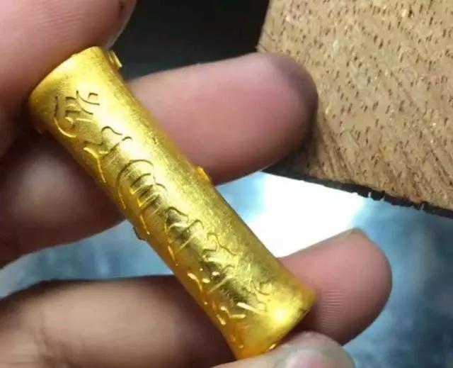 事发濮阳某金店，以旧换新“一口价”其中有“猫腻”？