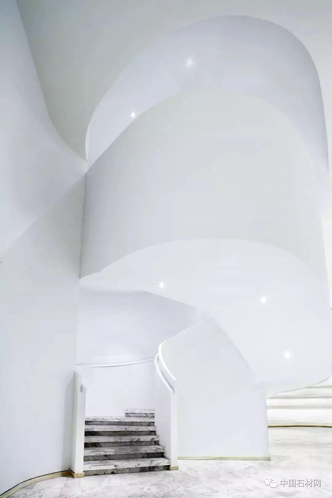 18平奢侈品店装修,奢侈品18店