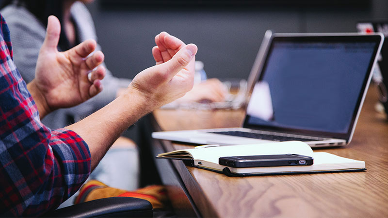 嘴笨不会说话怎么锻炼自己的口才,嘴巴笨表达能力差