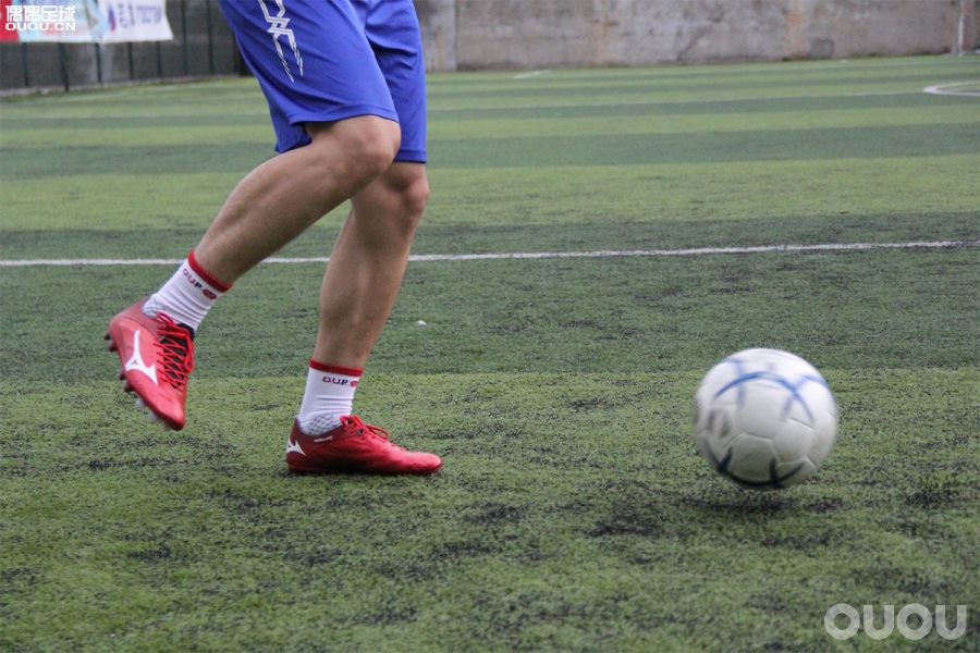 nike足球鞋全线测评,popa足球鞋实战测评