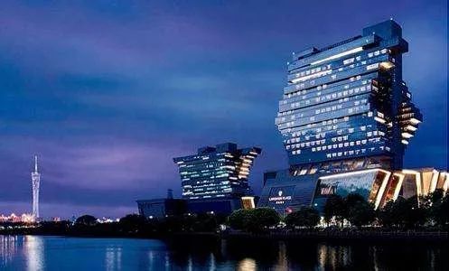 所有人您有一份开学礼待查收,所有人您有一份邀请函请注意查收