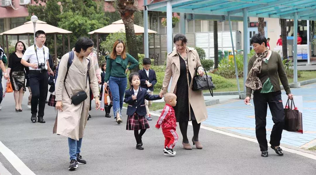 你好，碧桂园小学！初次见面请多指教！