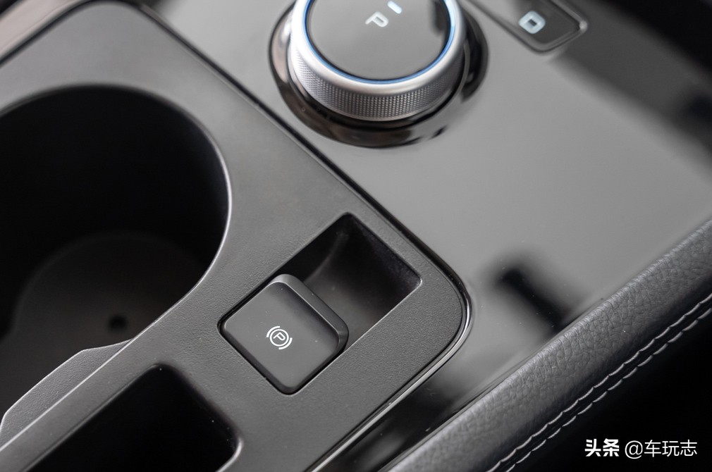 新款比亚迪e6纯电动车多少钱,比亚迪e6纯电动面包车