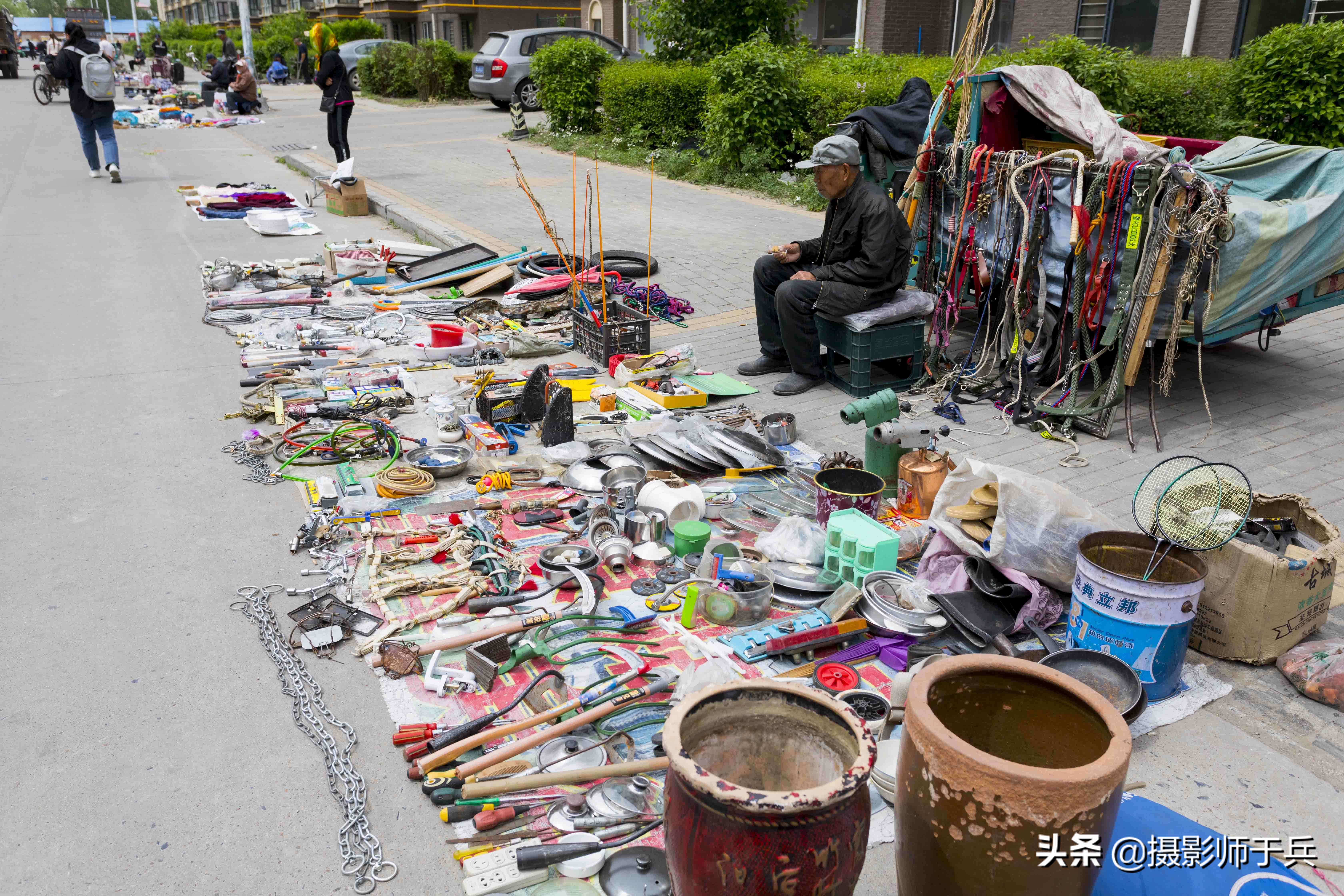 绥化安达二手市场惊现千年猛犸象骨头制作的宝剑