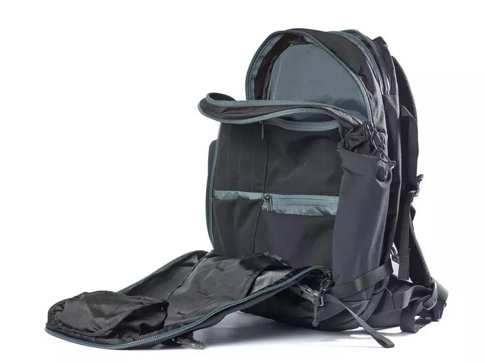 男士必备单品双肩包,男士通勤双肩包奢侈品牌