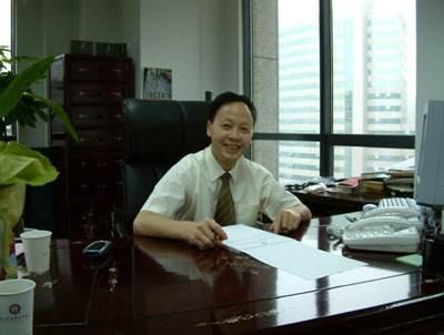 中国最厉害的律师一年赚多少,中国的律师一年能赚多少钱