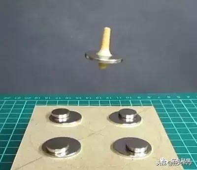 用两块磁铁做个好玩的悬浮陀螺,怎么用磁铁做磁悬浮陀螺