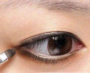 烟熏妆教程简单易学,烟熏妆教程超a