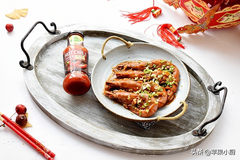 怎么做能使虾肉质鲜嫩,虾怎么做虾头不黑