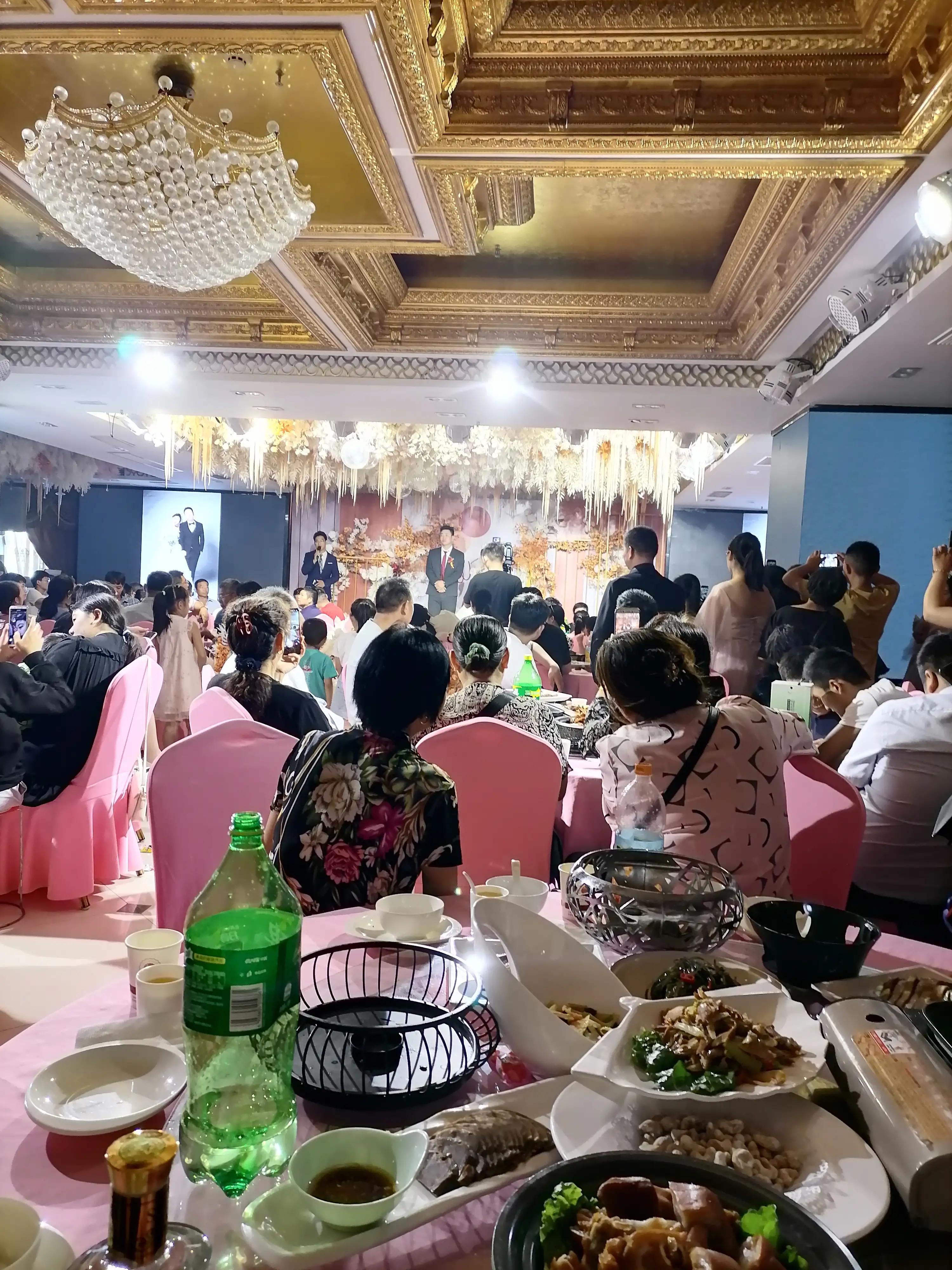 令人匪夷所思的婚俗,颠覆三观的婚俗