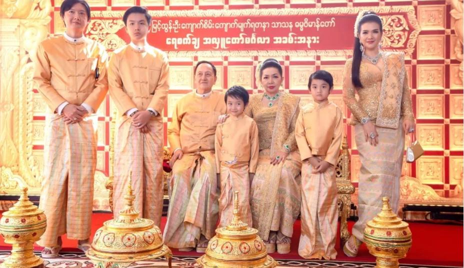 翡翠首饰缅甸翡翠 (缅甸翡翠各种饰品)