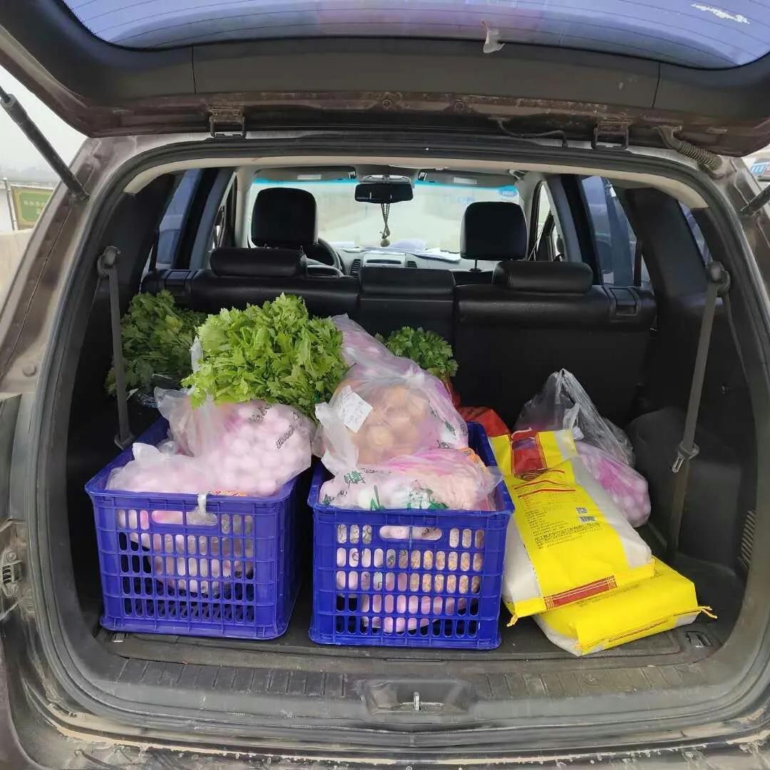 抗击疫情捐爱心,抗击疫情奉献家乡