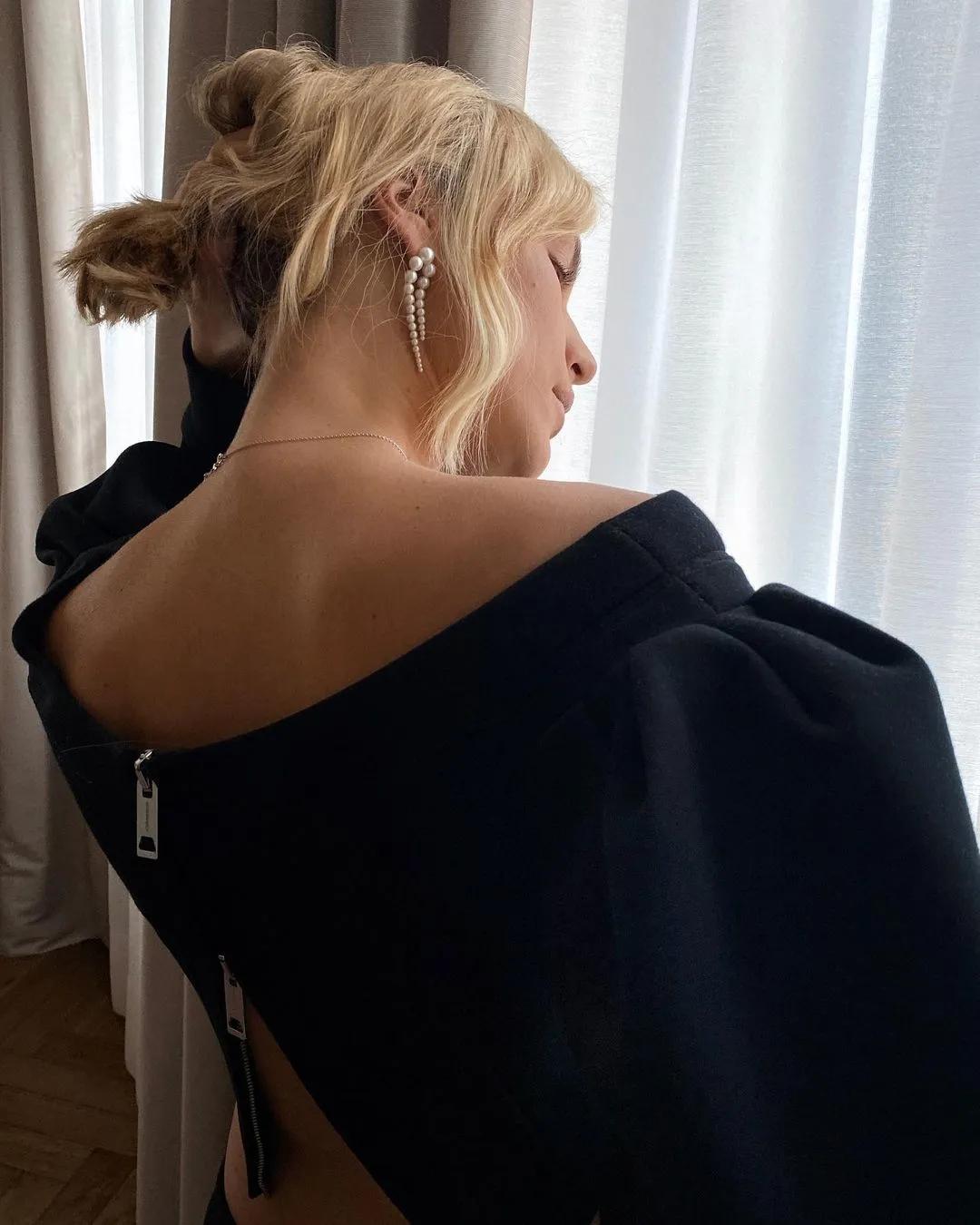 除了优雅贵气,珍珠还能休闲、叛逆、又嘻哈?