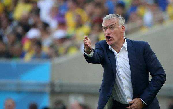 他是曼城除门将之外的唯一全勤球员，却屡次被德尚拒之门外