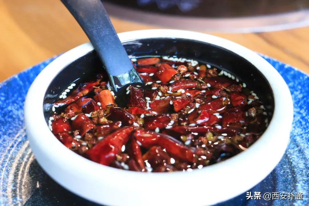 西安城墙下的铜火锅,西安城墙底下的羊肉泡馍