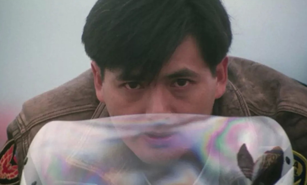 周润发的坎坷之路，曾事业爱情双双陷入低谷，吞食消毒液“自杀”