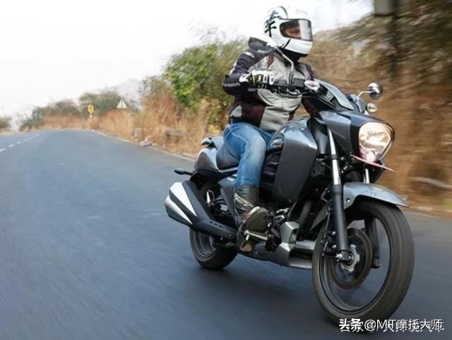 铃木入侵者intruder400,铃木入侵者400和750怎么区分