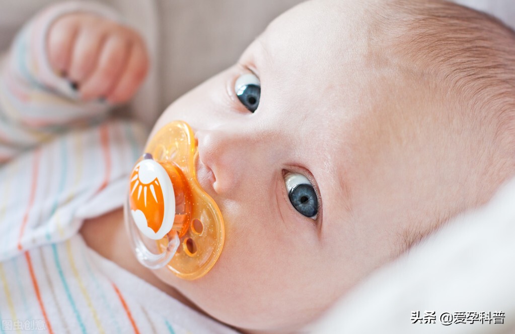 到底应不应该给宝宝用安抚奶嘴,该不该给婴儿奶嘴