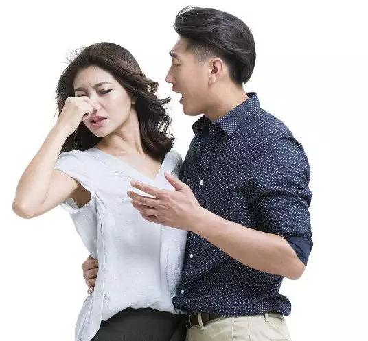 刷牙的正确方法牙不黄不臭,刷牙牙黄变白的最快方法