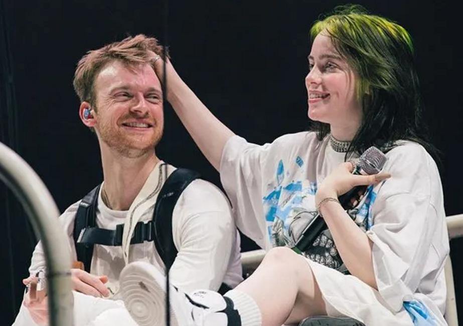 宅家，碧梨与哥哥的轻弹浅唱《Sunny》