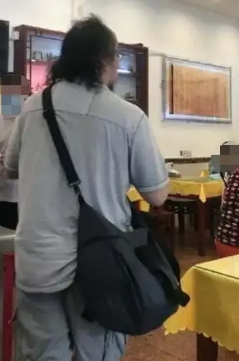 王菲前夫窦唯近照,王菲前夫窦唯现在的照片