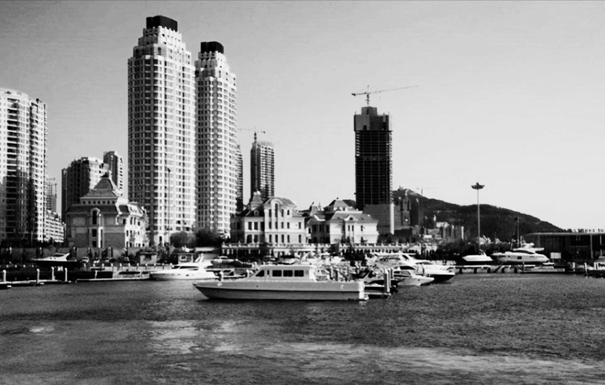 曾经条件优秀的大连，有望打造成“北方香港”，今为何后劲不足？