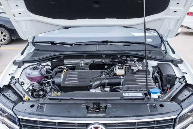 宝来家用轿车首选,家用代步10万以内买什么车