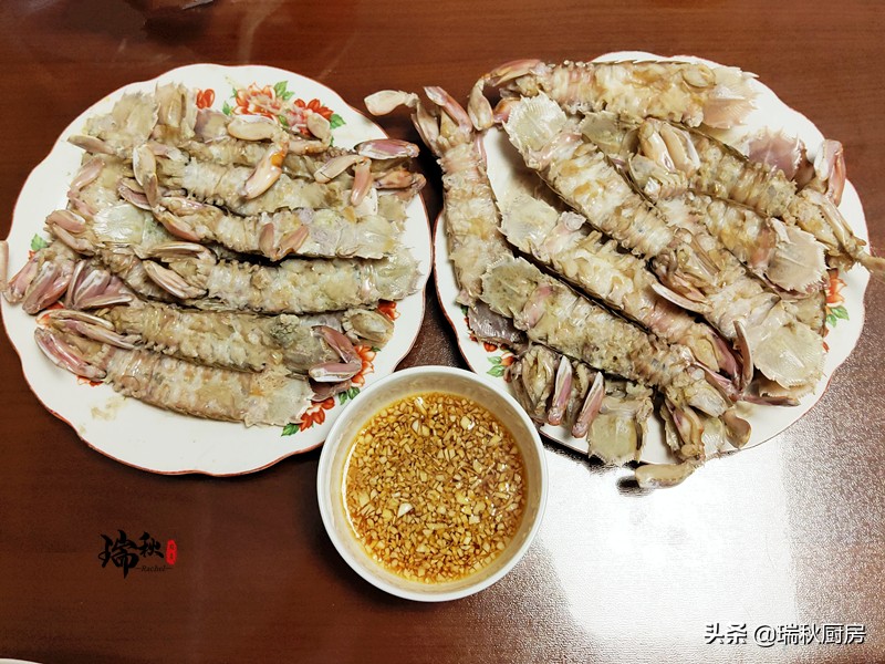 入夏后，又到了吃“海中蜈蚣”的季节，肉体肥美，错过还需等一年