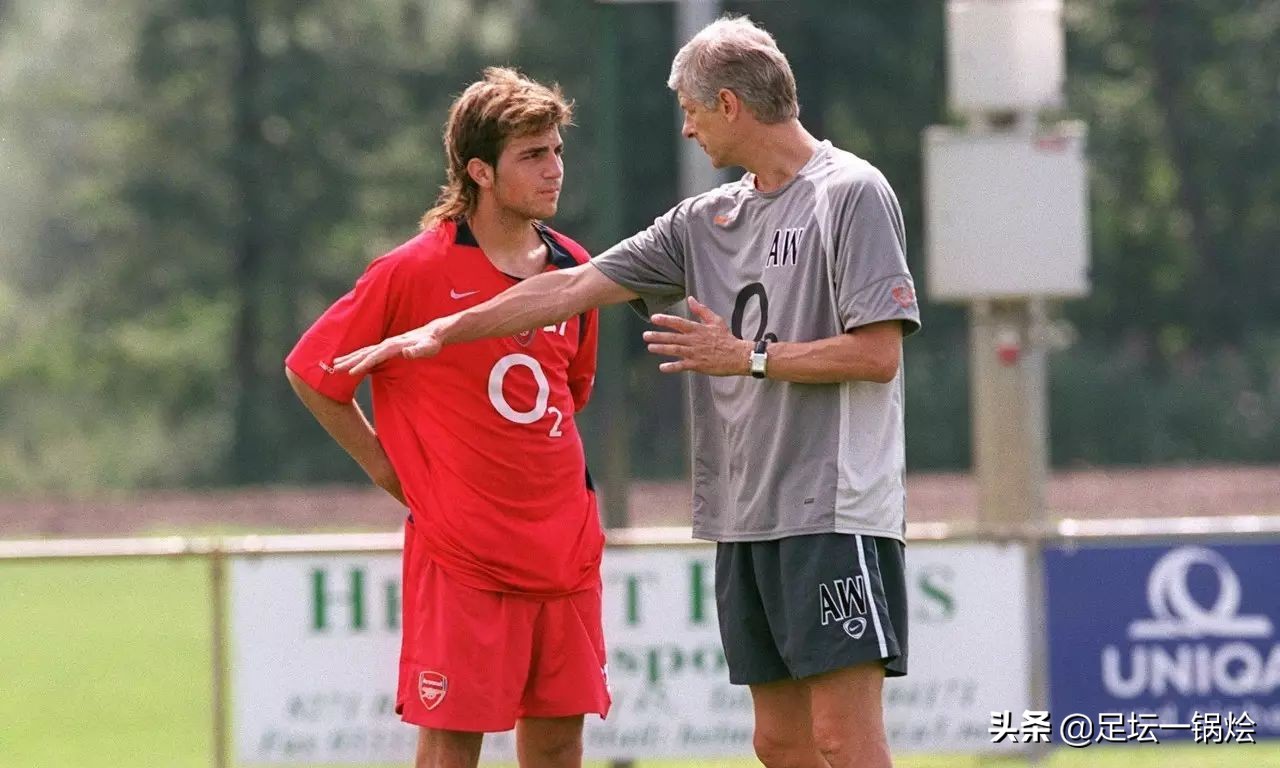 英超：此人伤透了枪手球迷的心自掏腰包离开，如今成为仇恨对象