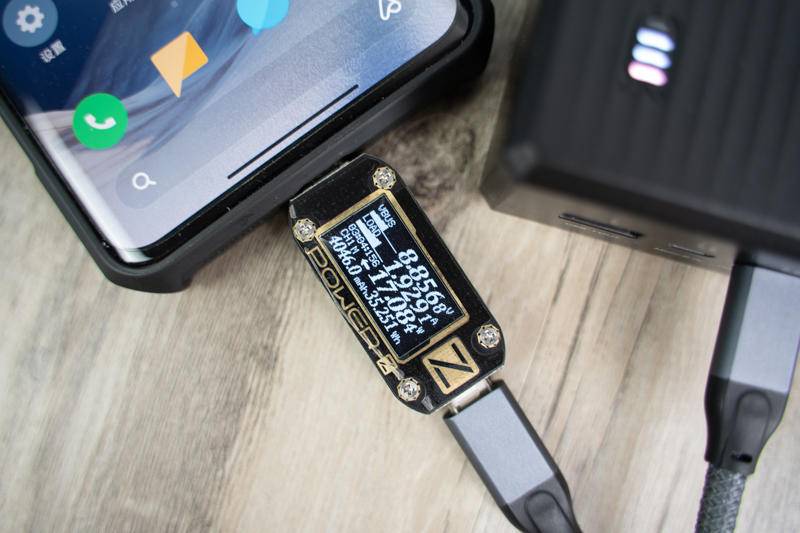 小米充电宝22.5瓦20000,小米10磁吸充电宝20000毫安