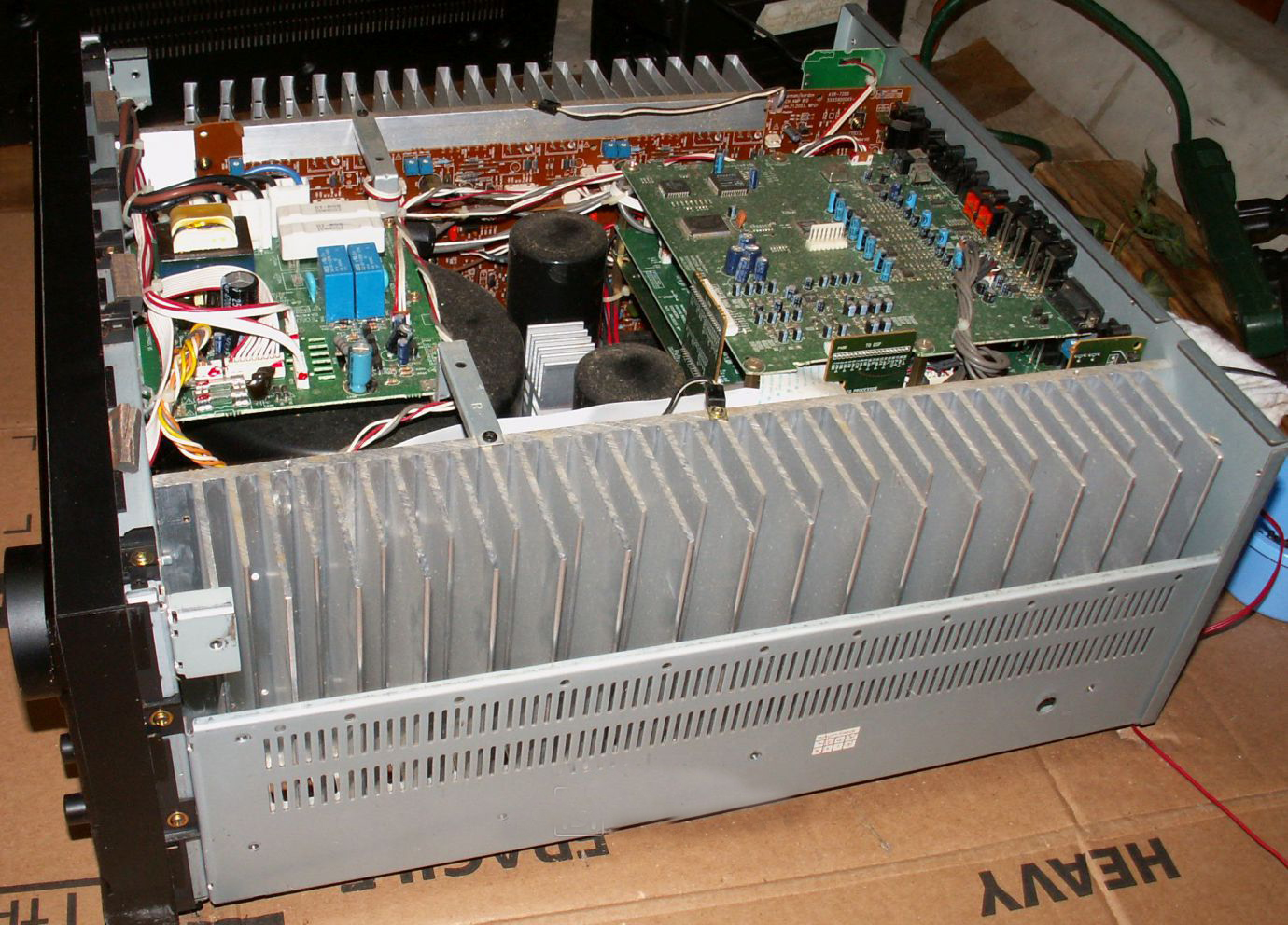 维修一台60多斤的高端影音环绕功放