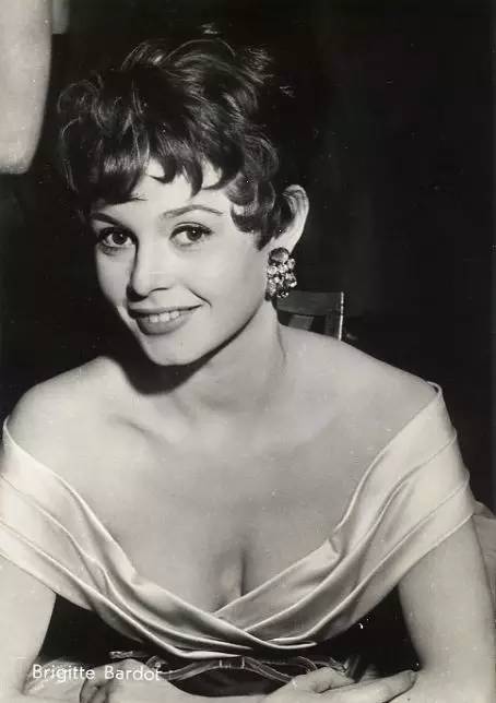 风情万种的法国女人为什么如此令人着迷?