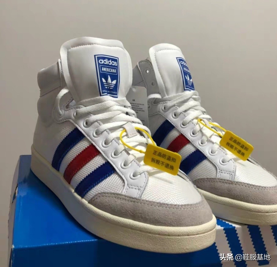 阿迪达斯怎么鉴别真假,阿迪达斯拖鞋如何辨别真假