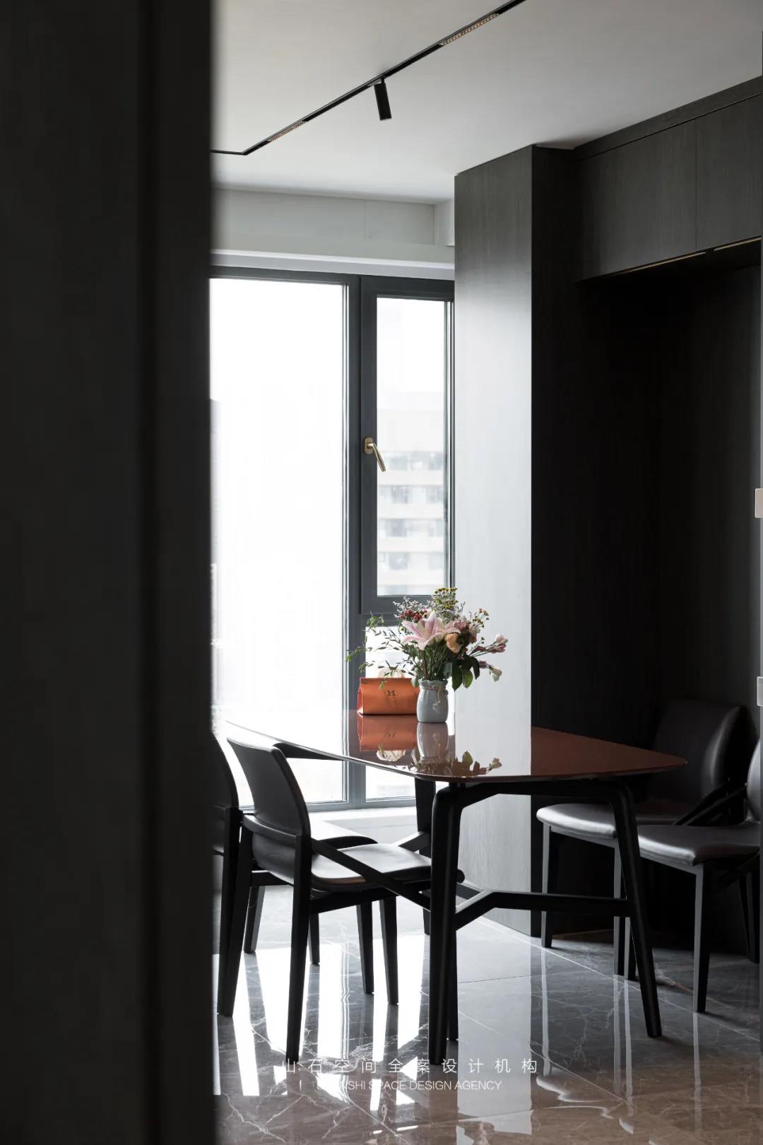 锦衣夜行，抵抗平庸侵袭的世界的方式|尚景新世界住宅项目实景