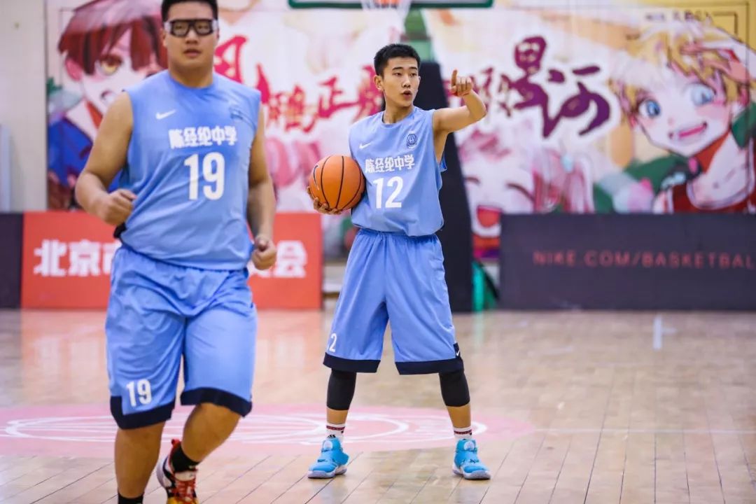 十六强激烈幸存不易新八强更强明日开战丨2018-19耐克高中联赛