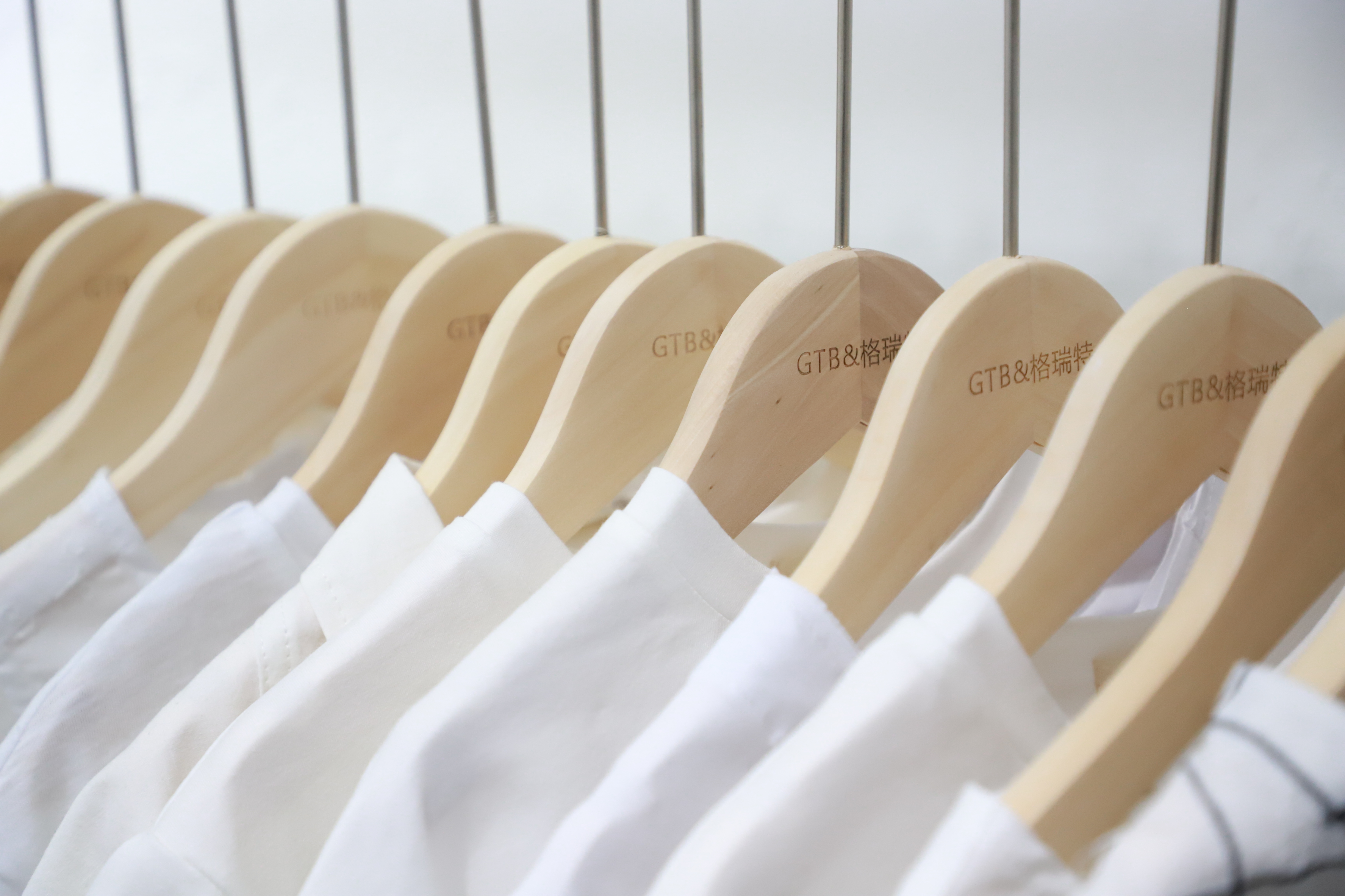 散货童装店怎么经营,童装店做散货还是品牌货