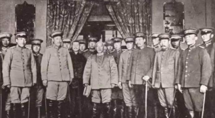 明明是河南人，为何袁世凯以淮军继承人自居？只因他有个好叔祖