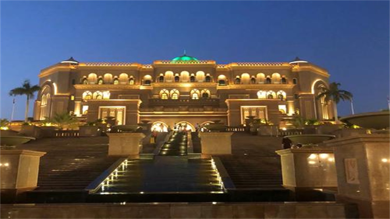 世界最贵宾馆装饰,40吨黄金打造世界最豪华8星级酒店